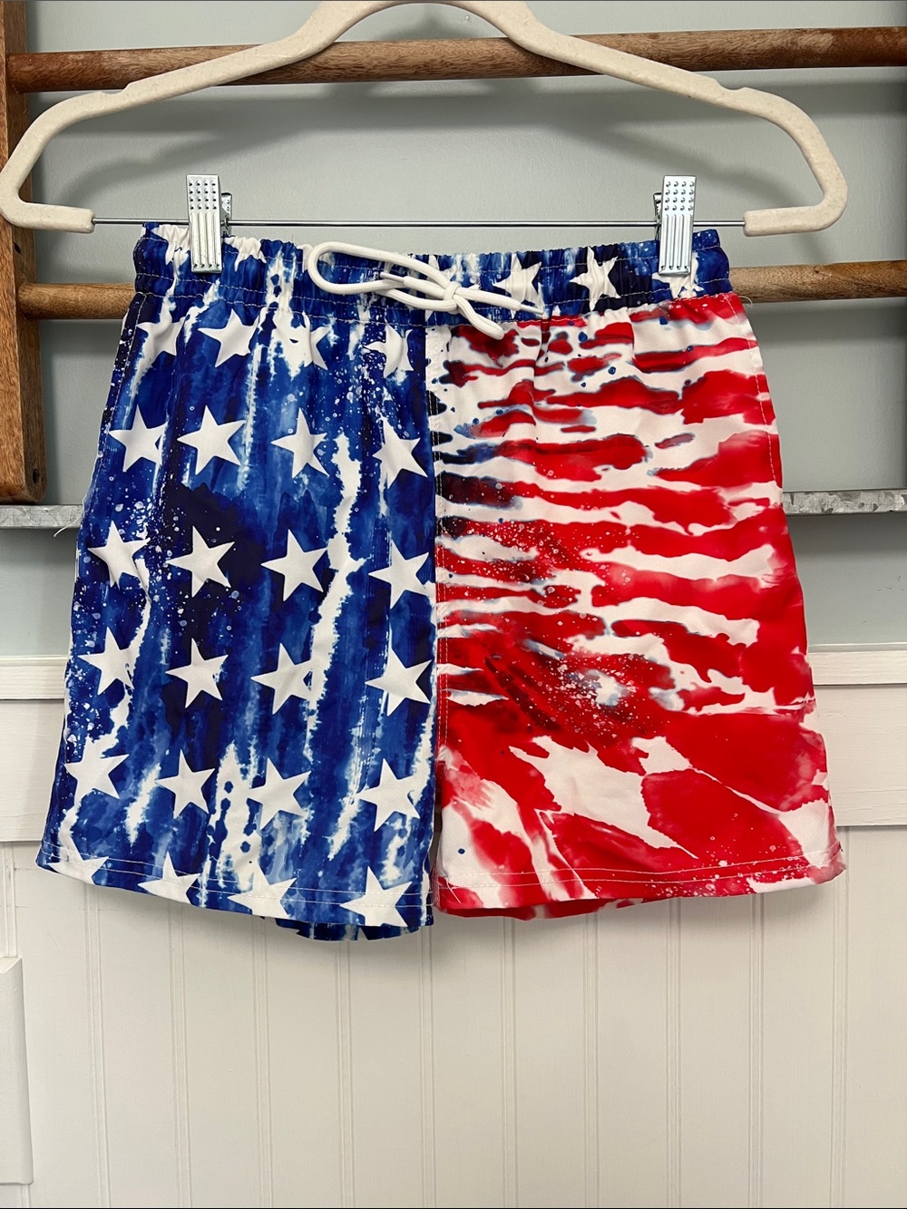 Boys Deerose Fourth of July swim trunks extra large 11 to 12 stars and stripes
